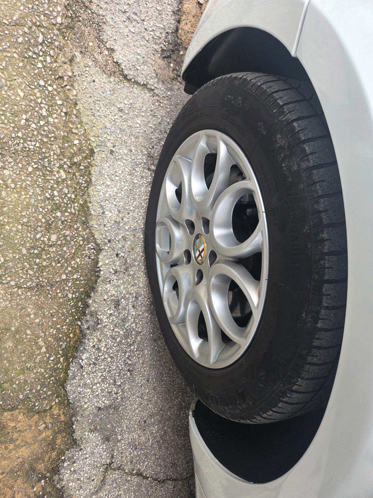 ALFA GIULIETTA 1.6 JTDM 120 CV ANNO 2016 KM CERTIF