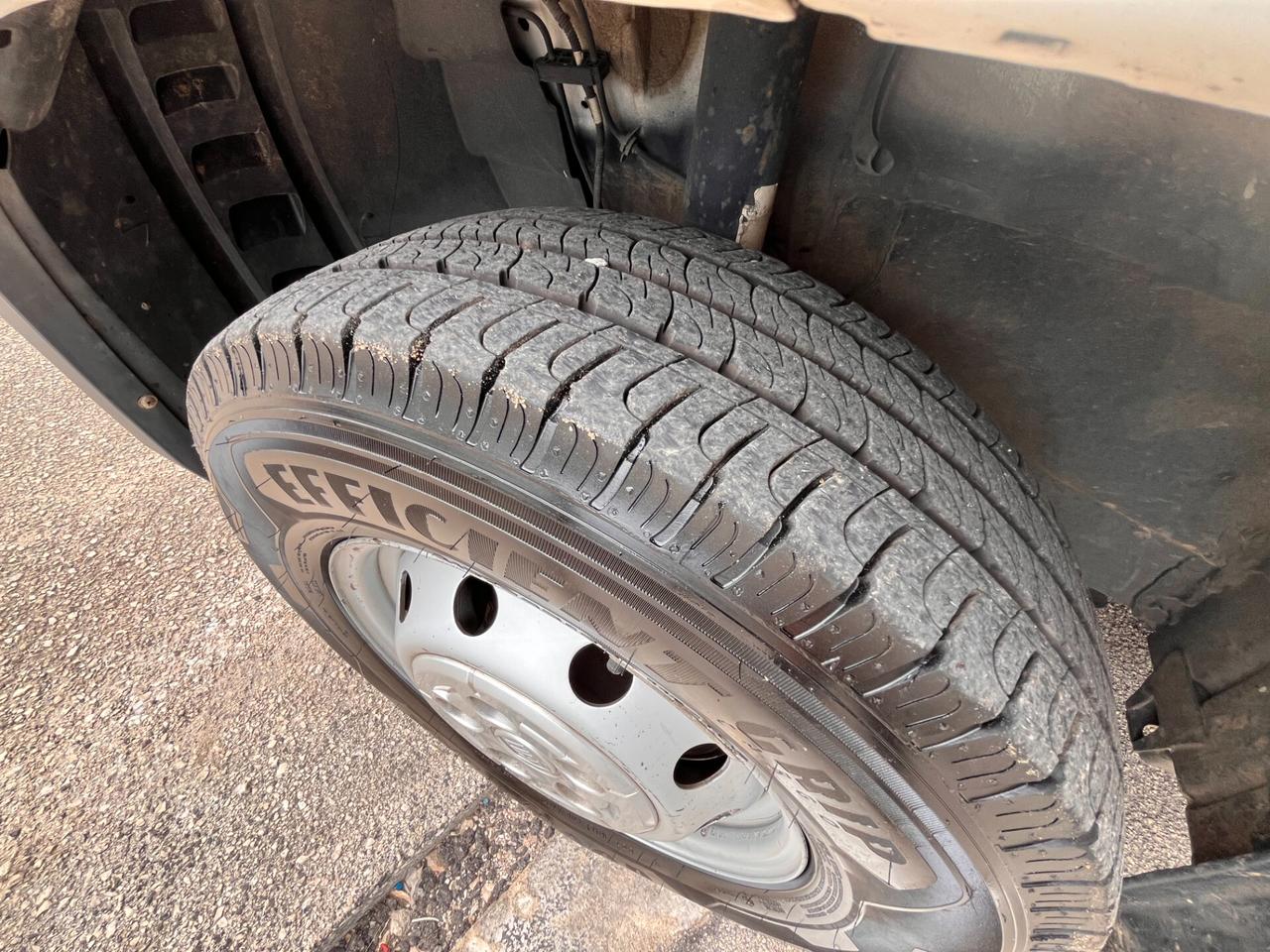 FIAT DUCATO MAXI 35 doppia cabina 7 Posti - CASSONE FISSO E GRU Fassi