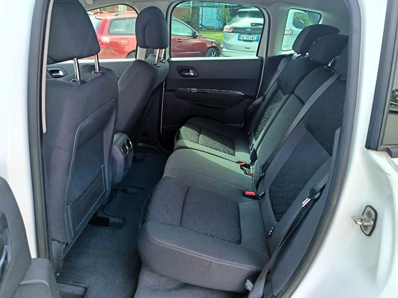 Peugeot 3008 1.6 hdi Business
