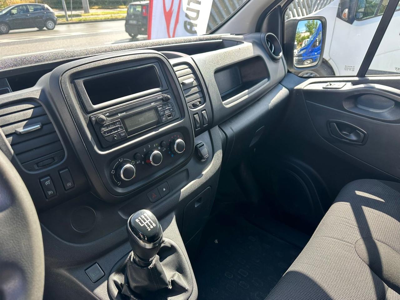 Renault Trafic T28 2.0 dCi 120CV Iva Compresa