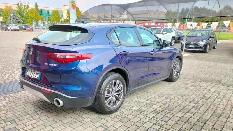 Alfa Romeo Stelvio 2.2 Turbodiesel 180 CV AT8 Business