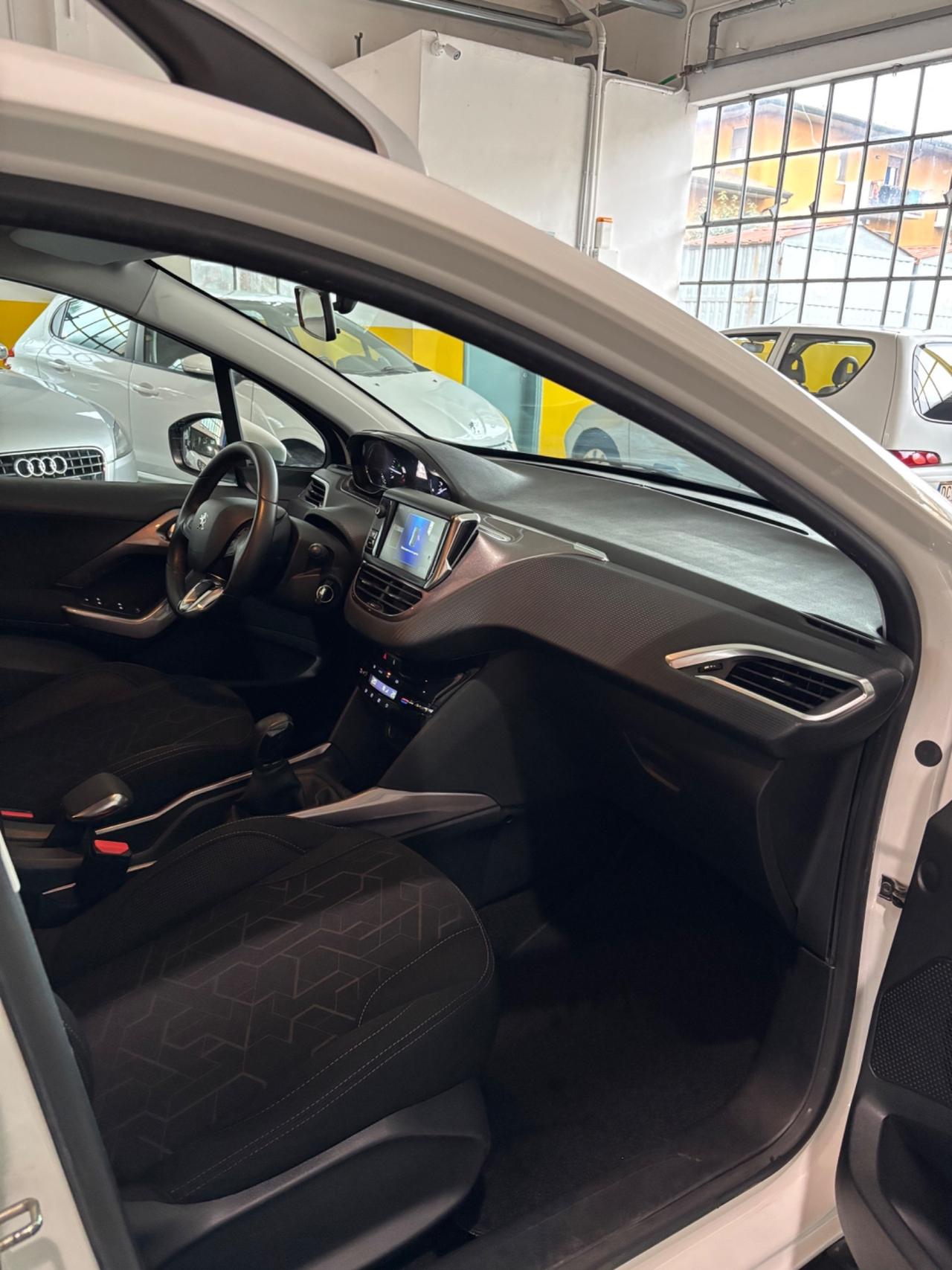 Peugeot 2008 PureTech 82 Active