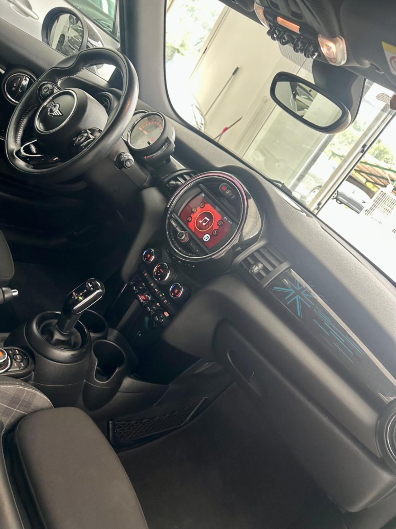 Mini COOPER D FULL OPTIONAL finanziabile