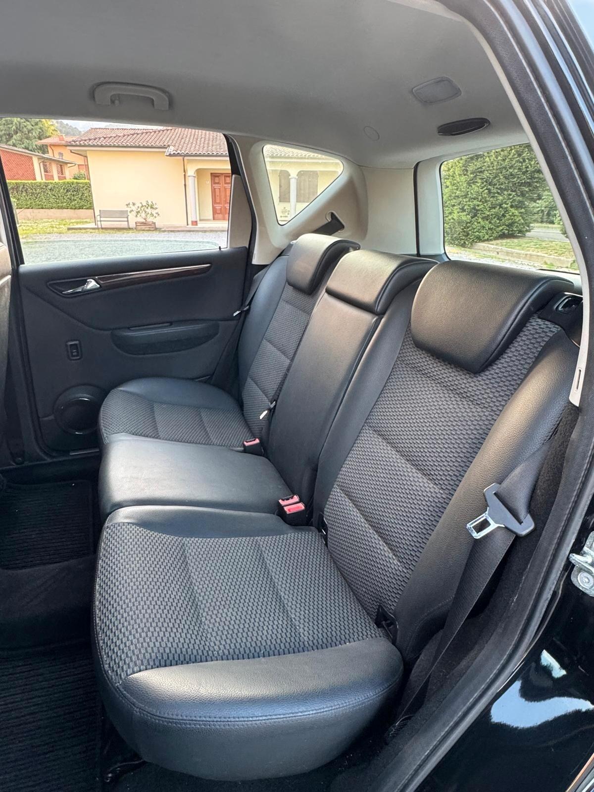 Mercedes-benz A 150 160 BlueEFFICIENCY Avantgarde