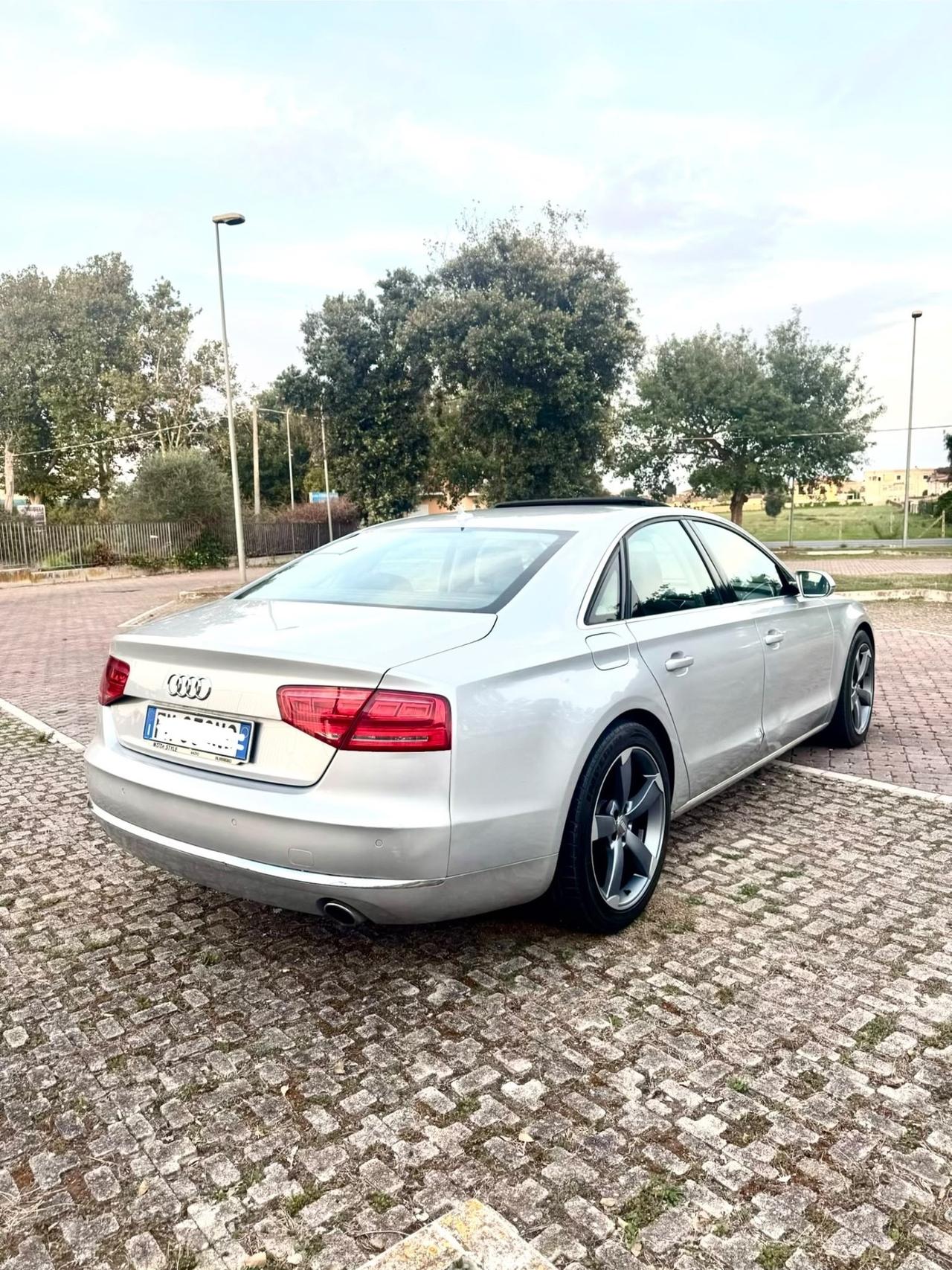 Audi A8 3.0 TDI 250 CV quattro tiptronic