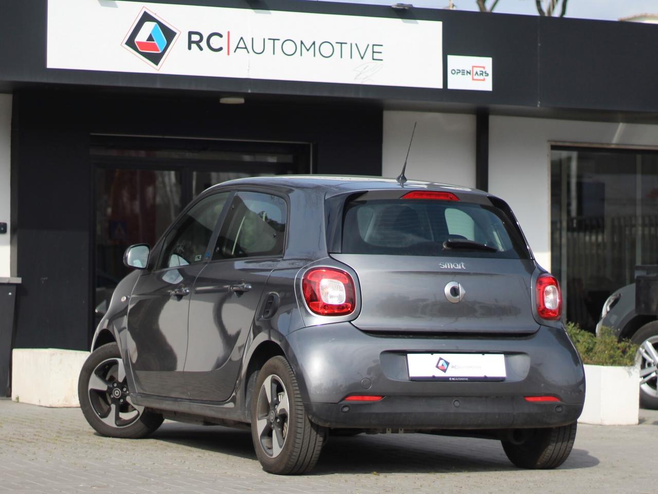 Smart ForFour EQ PASSION con CERCHI IN LEGA