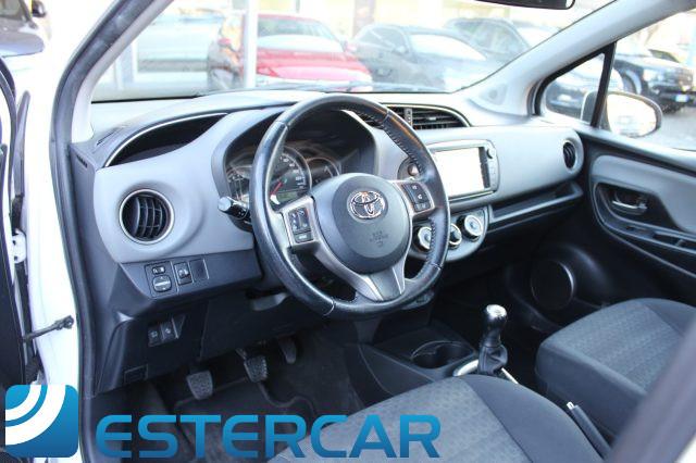 TOYOTA Yaris 1.0 5 porte