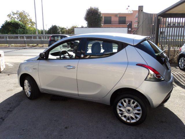 LANCIA Ypsilon 0.9 TwinAir 85 CV 5 porte Metano Ecochic Gold