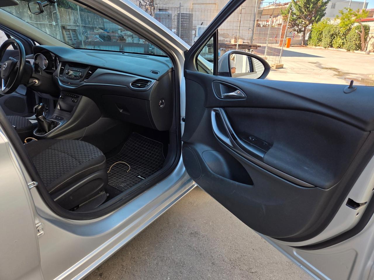 Opel Astra 1.6 CDTi 110CV Sports Tourer Innovation