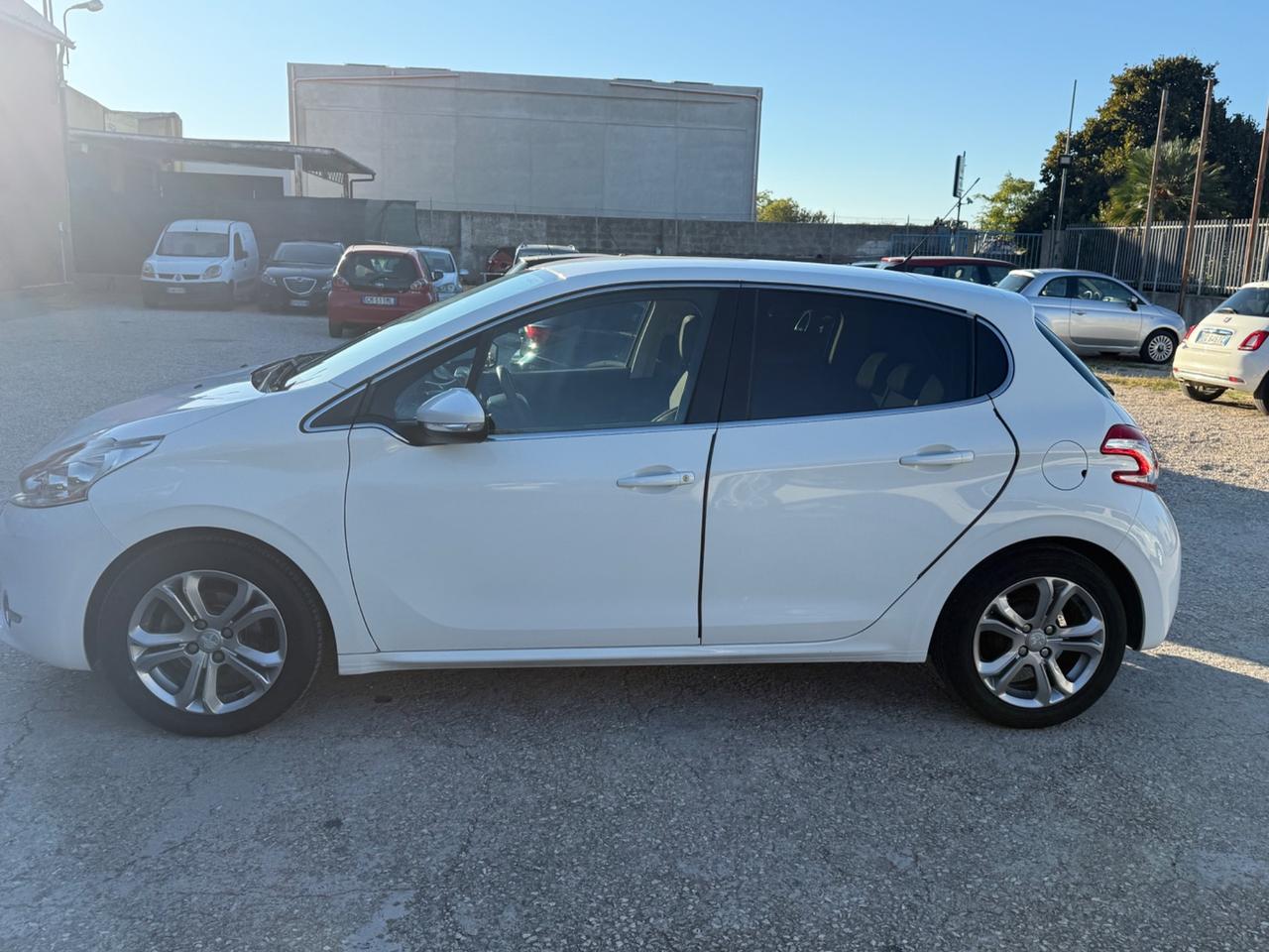 Peugeot 208 PureTech 82 5 porte Access