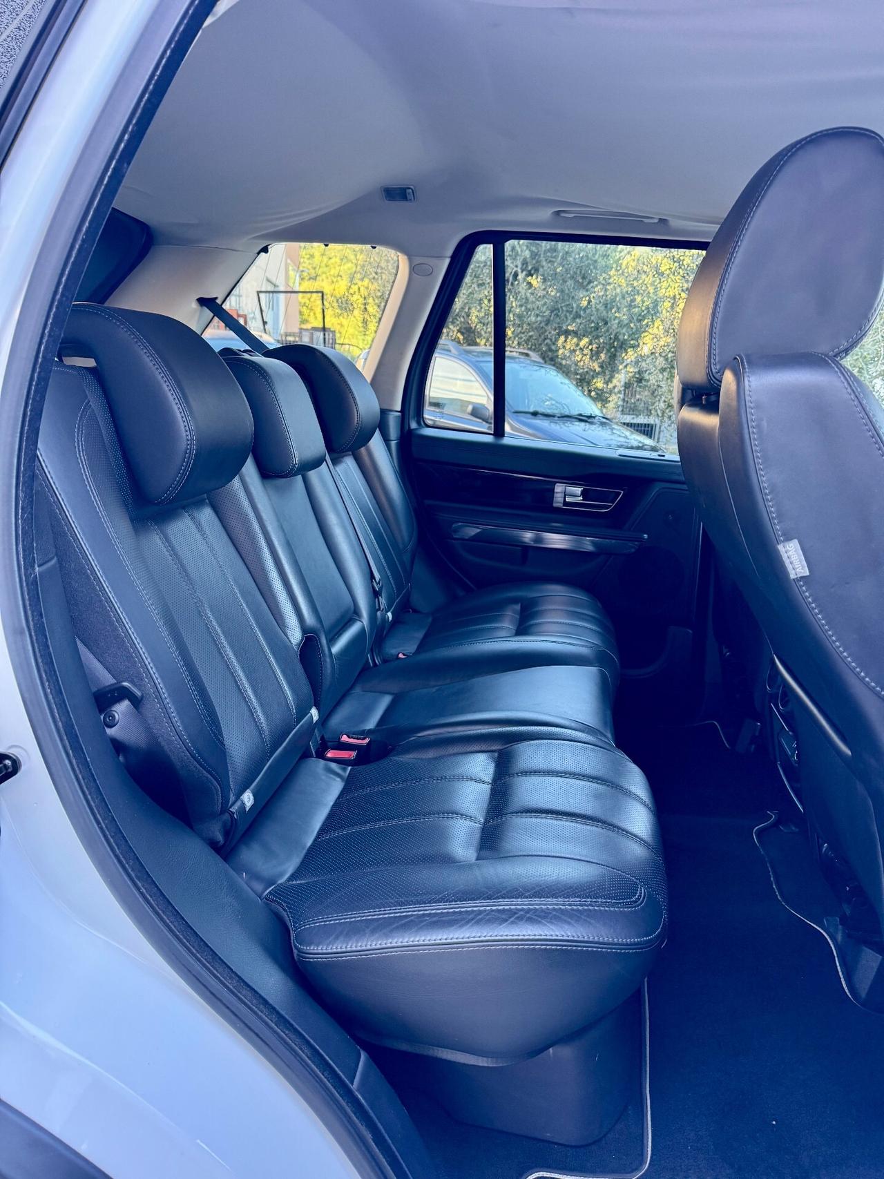 LAND ROVER RANGE ROVER SPORT 3.0 TDV6 HSE