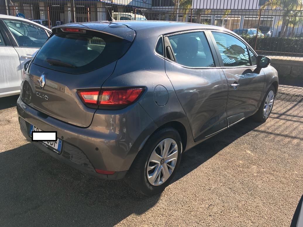 Renault Clio 1.2 75CV 5 porte Zen