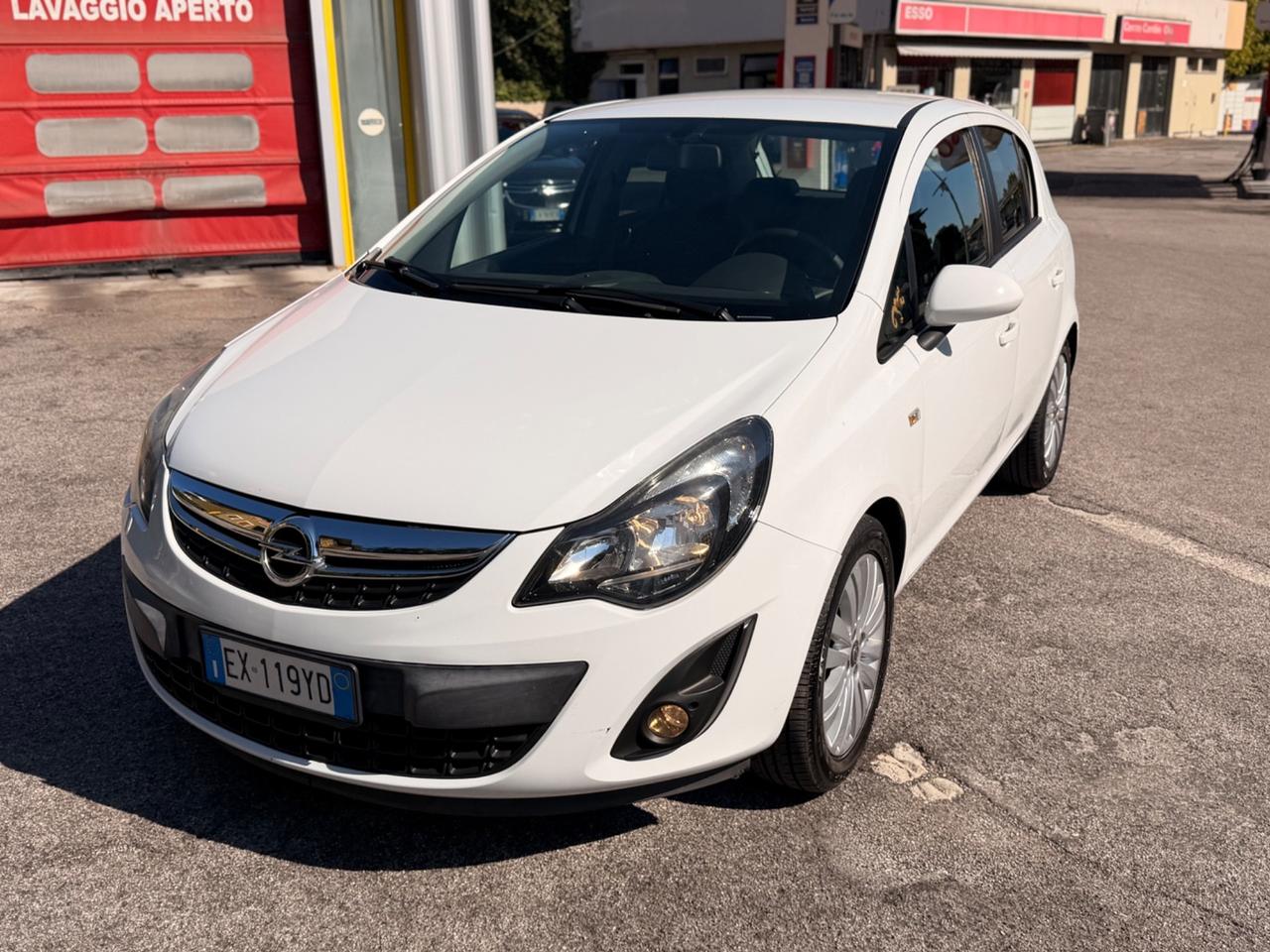 Opel Corsa 1.2 neopatentati GPL garanzia pronto uso