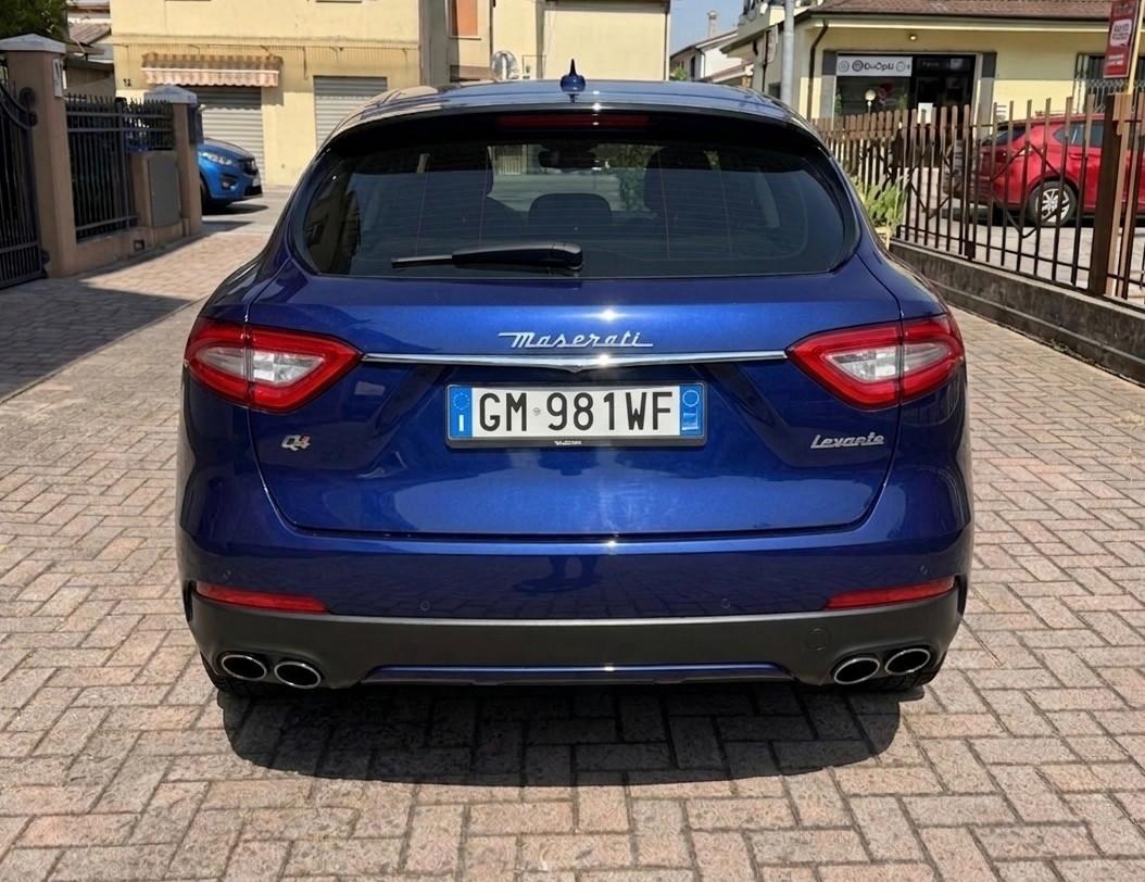 Maserati Levante V6 Diesel 275 CV AWD