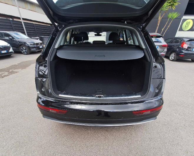 Audi Q5 35 2.0 tdi mhev 12V Business Avdanced s-tronic