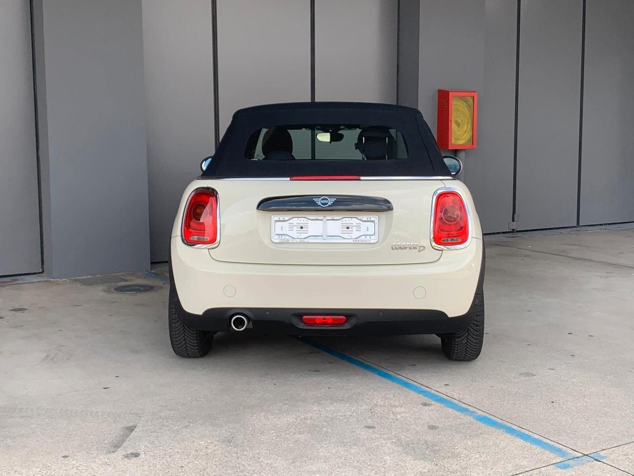 Mini Mini 1.5 Cooper D Cabrio