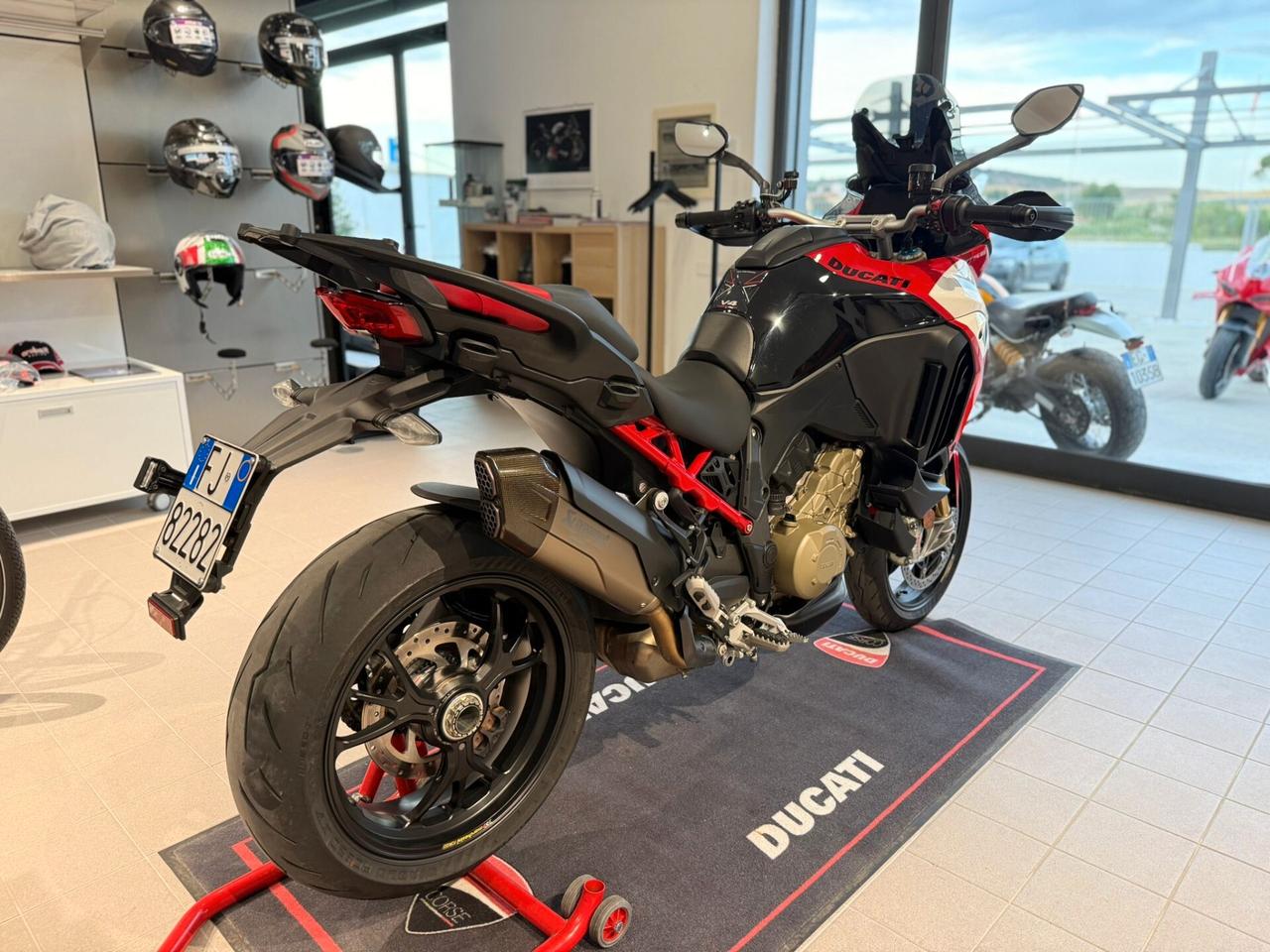 Ducati Multistrada V4 PIKES PEAK CONDIZIONI DA VETRINA