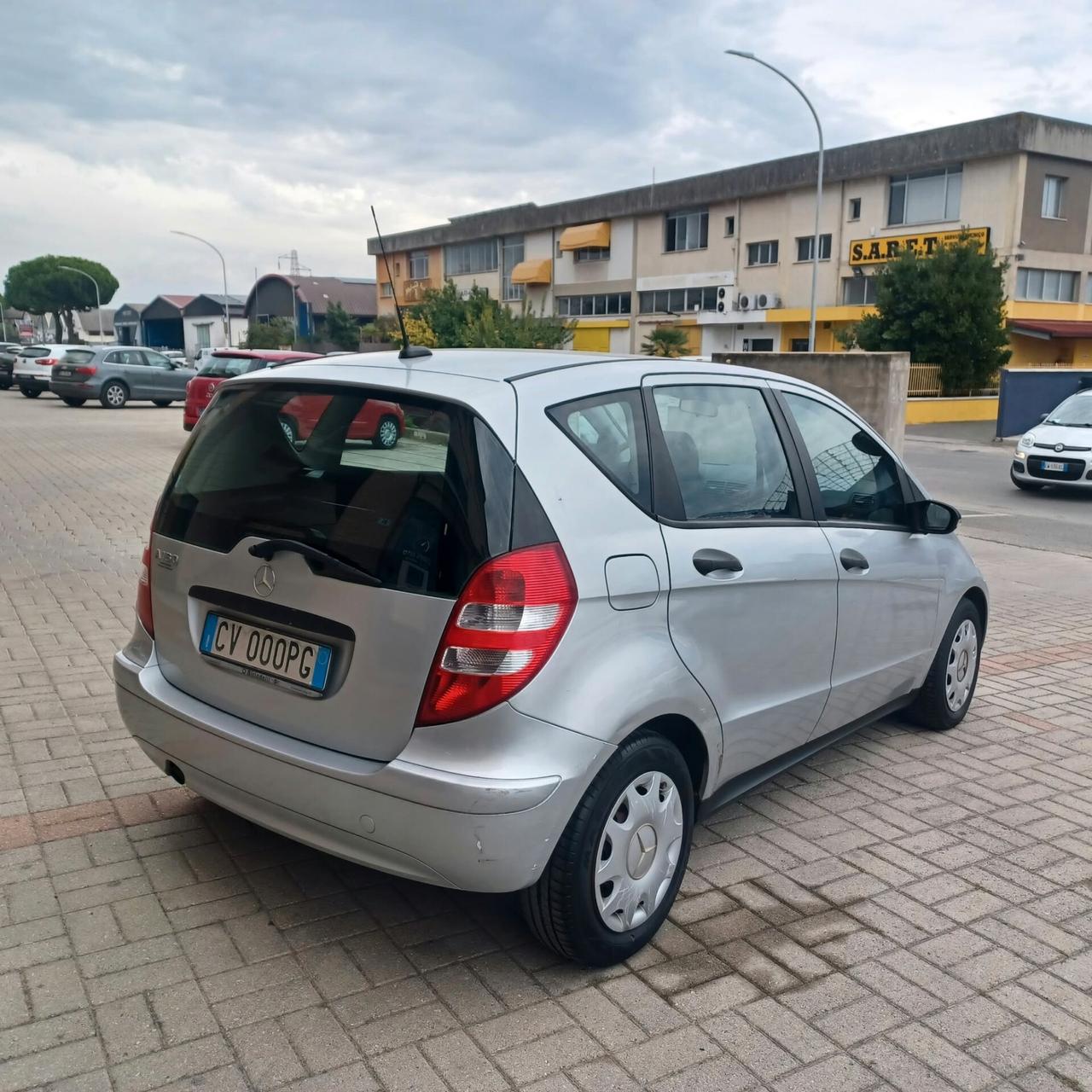 142.998KM CLASSE A 150 BUONE CONDIZIONI NEOPATENTATI