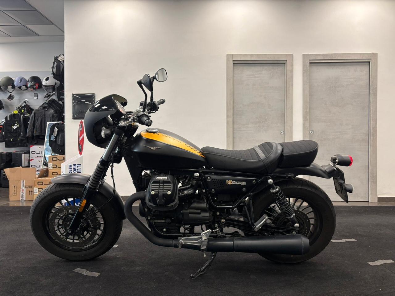 Moto Guzzi V9 BOBBER