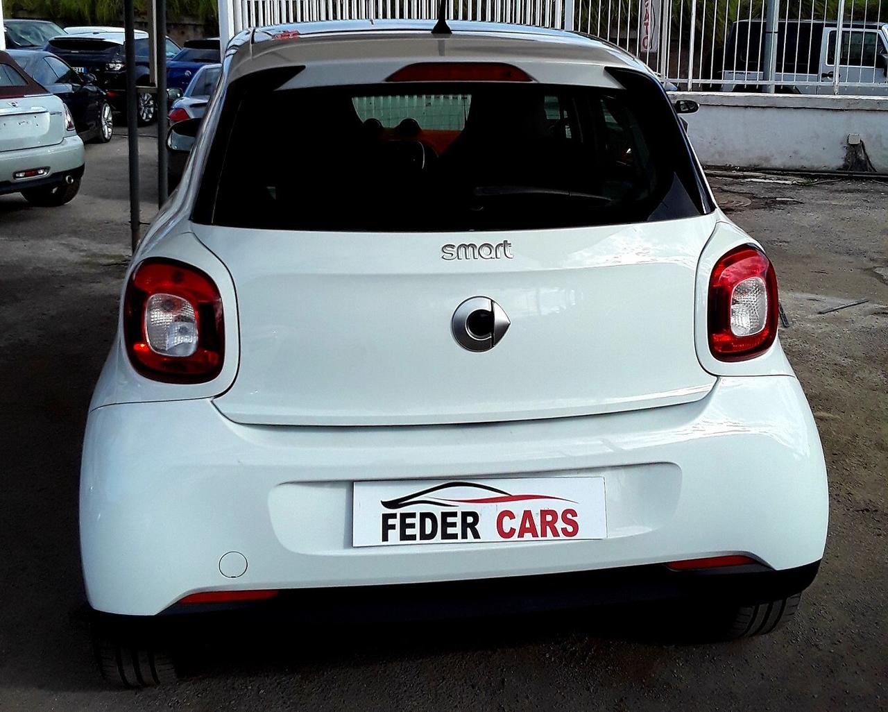 SMART FOUR FOUR PASSION 5P