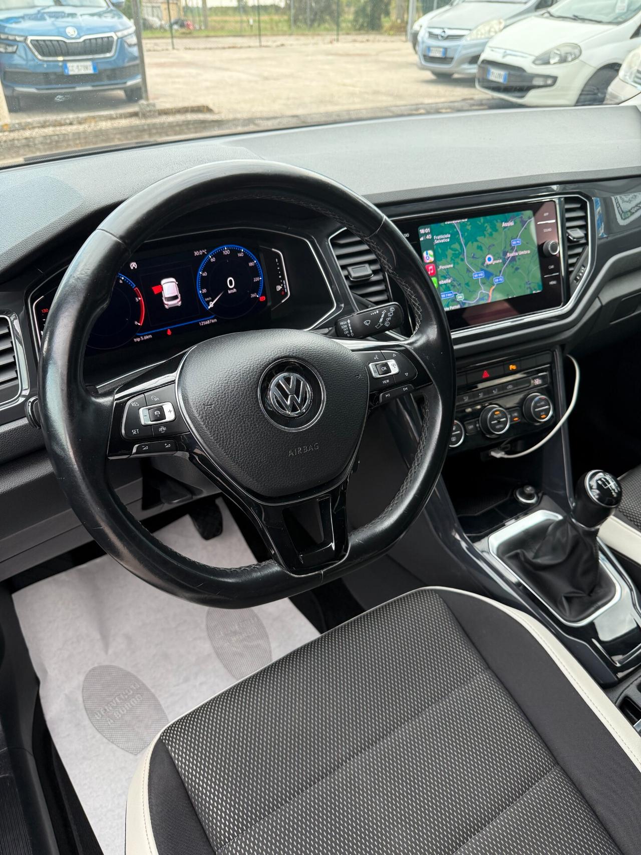 "DA VETRINA" Volkswagen T-Roc 1.6 TDI Advanced