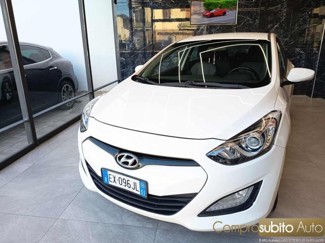 HYUNDAI i30 1.6 CRDi 5p. Comfort A/T
