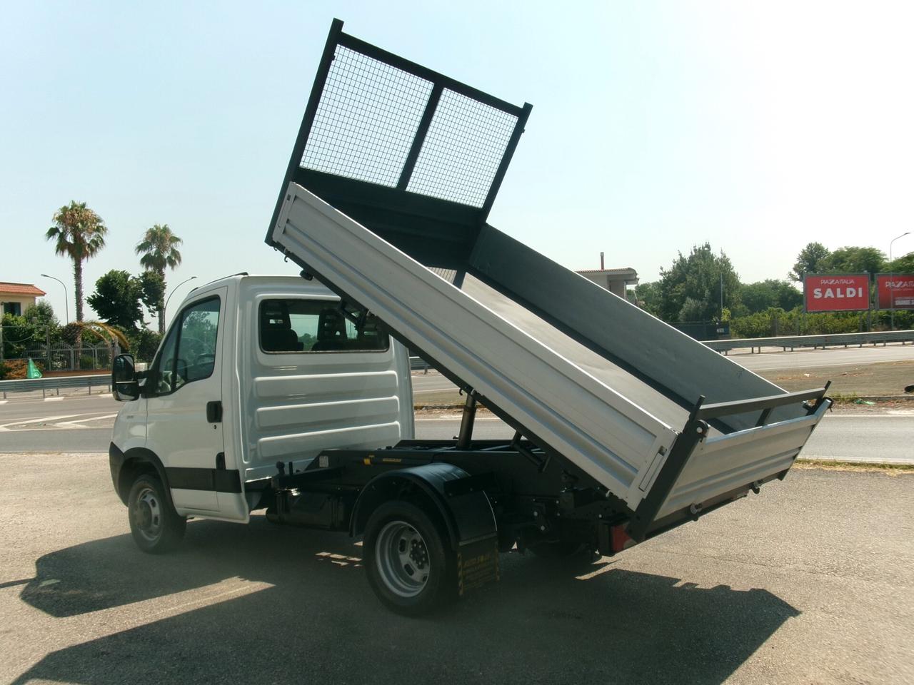 Iveco Daily 35C13 2.3 130CV RIBALTABILE TRILATERALE