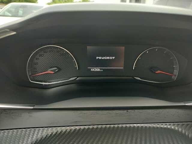 Peugeot 2008 PureTech 100 S&S Active Pack