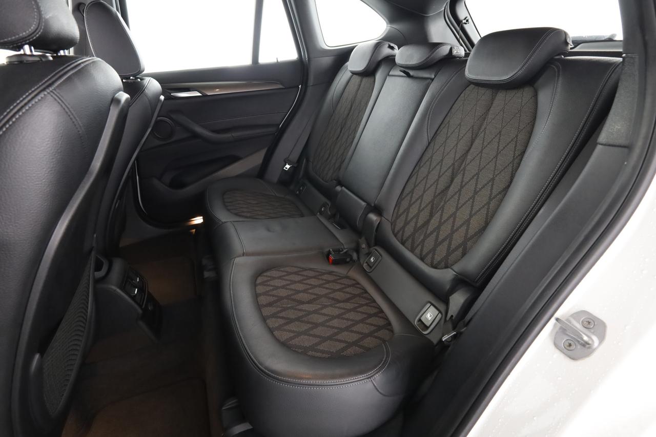 BMW X1 (F48) X1 xDrive18d xLine