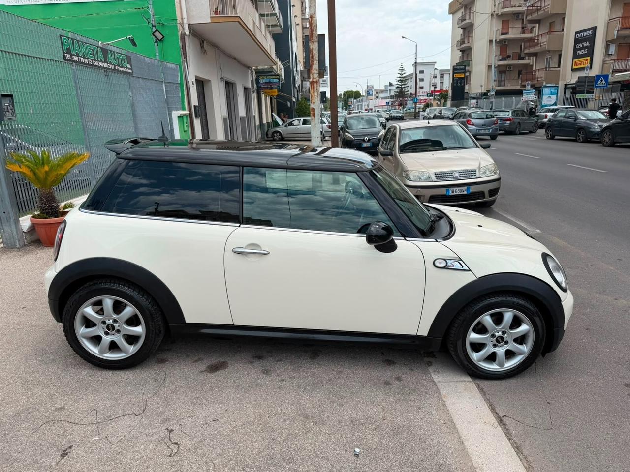 Mini 1.6 16V One D