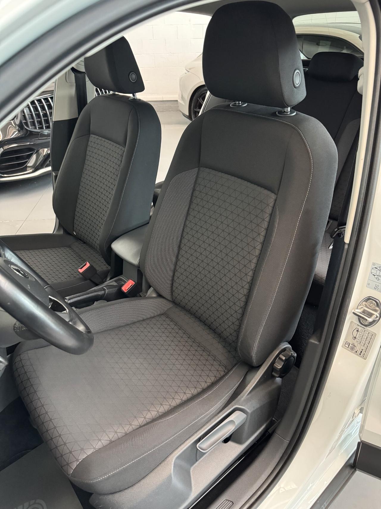 Volkswagen T-Cross DSG 1.0cc 115cv Auto OK Neopatentati CarPlay Finanziabile