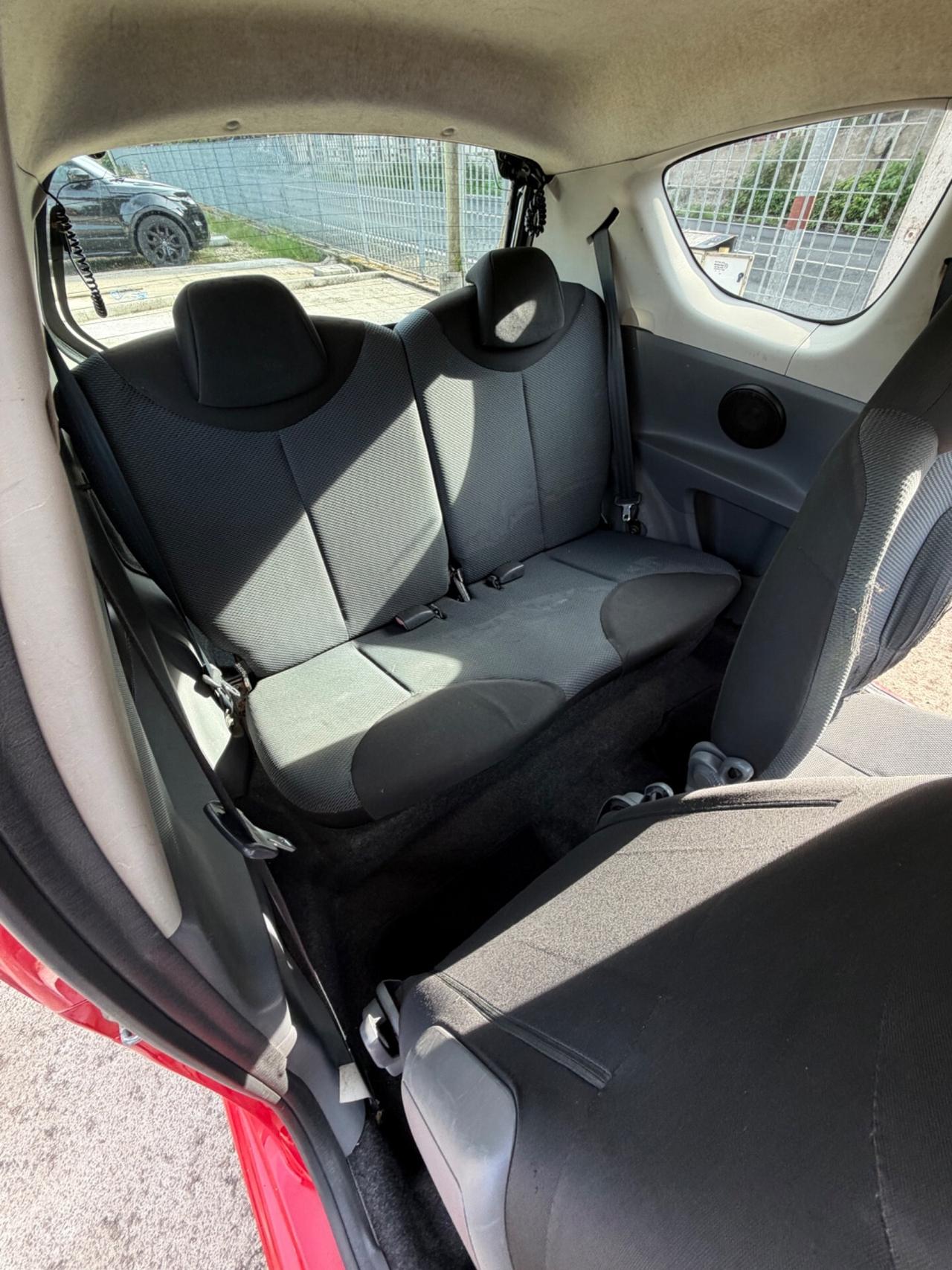 Toyota Aygo 1.4 turbodiesel 3 porte Sol