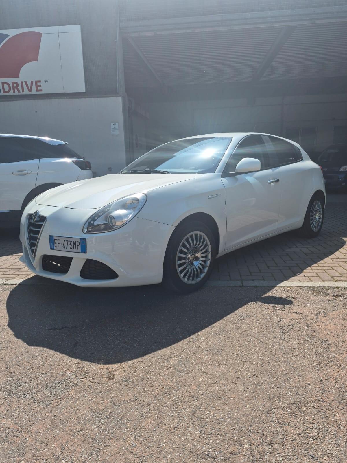 Alfa Romeo Giulietta 1.6 JTDm-2 105 CV Distinctive