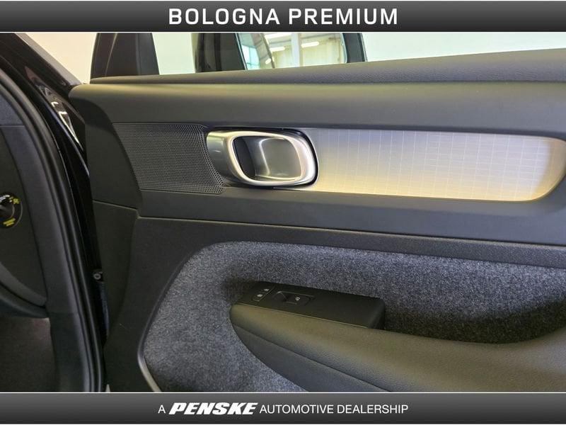 Volvo XC40 XC40 B3 automatico Core