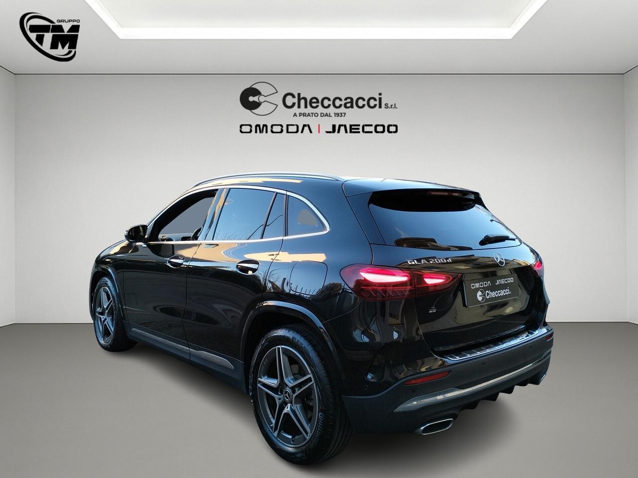 Mercedes-Benz GLA 200 d AMG Line Premium auto * SOLI 22.000 KM *