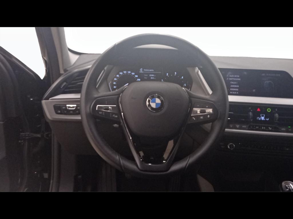 BMW Serie 1 F40 - 116d