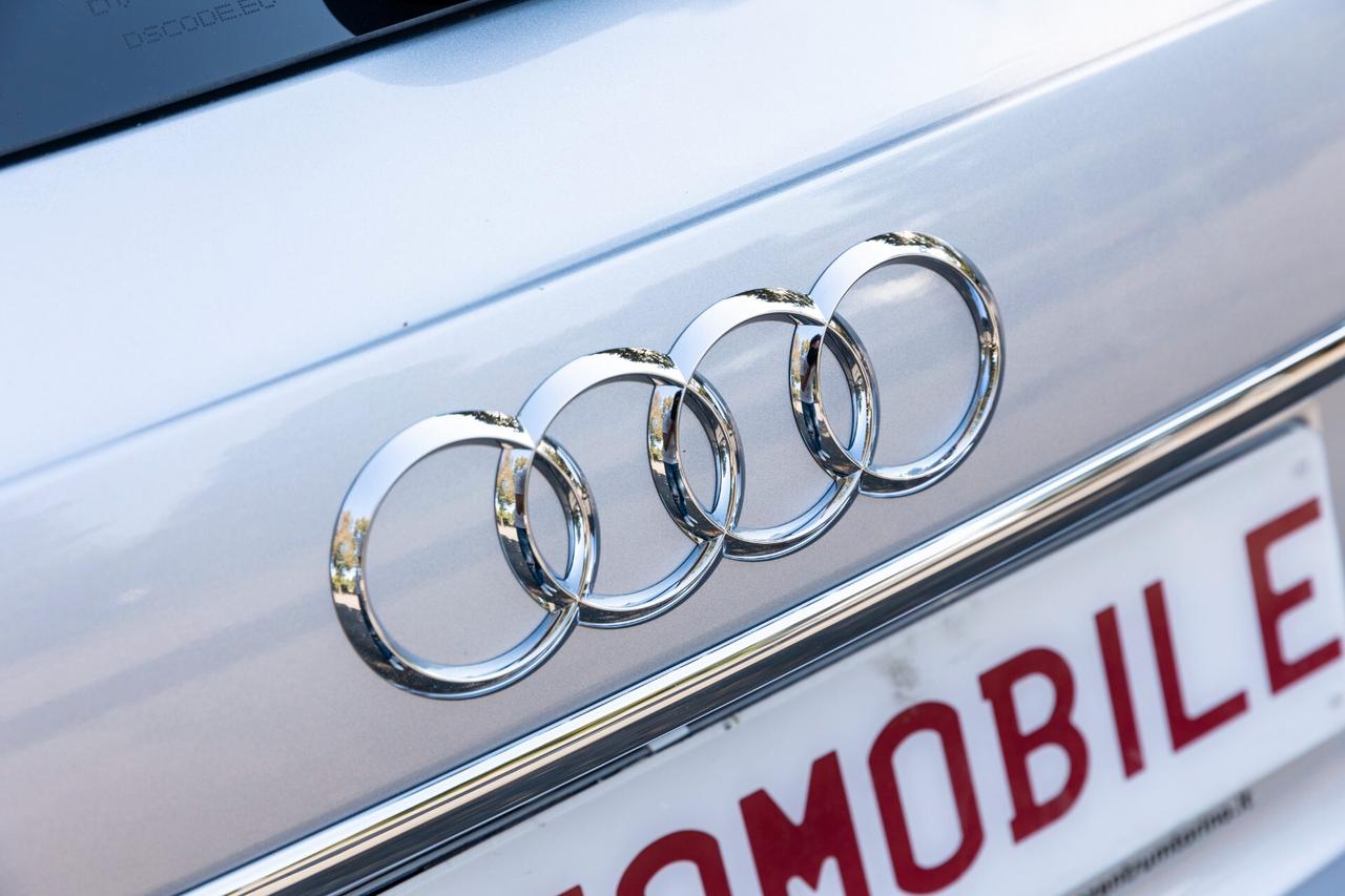 Audi A4 Avant 40 2.0 tdi mhev S-tronic*Matrix* Cockpit*