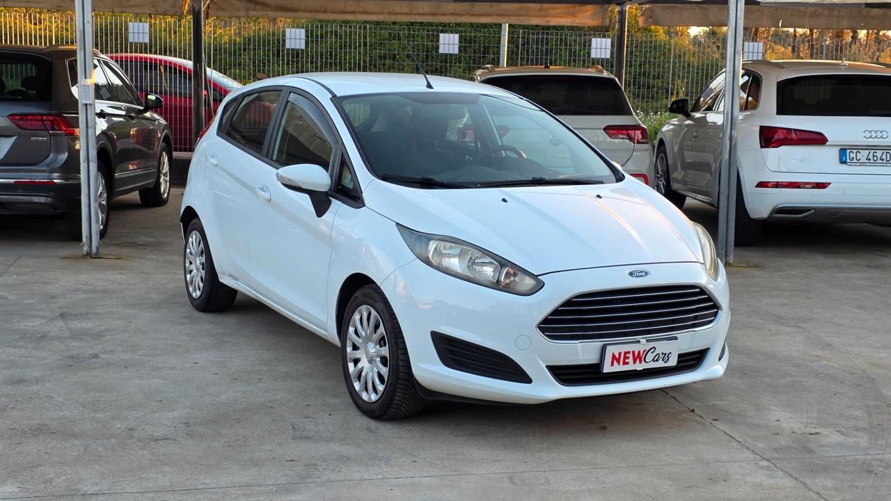 Ford Fiesta 1.5 TDCi 75CV 5 porte Titanium
