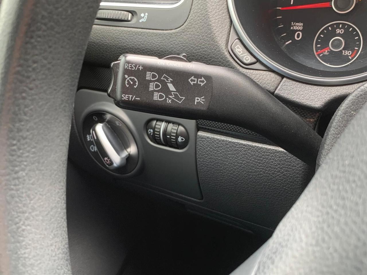 Volkswagen Golf VI 1.6 TDI 5p. Highline Neopat.