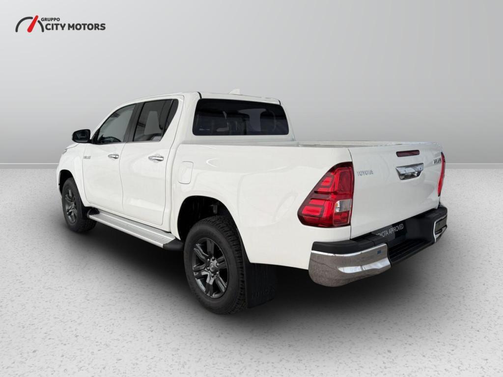 Toyota Hilux Double Cab 2.4 D-4D Lounge A/T