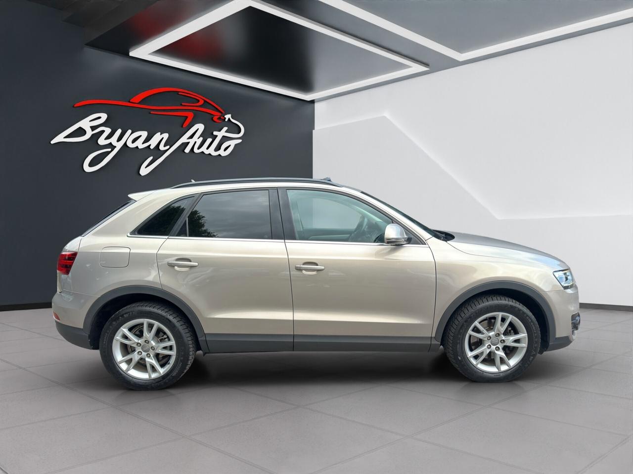 Audi Q3 2.0 TFSI 211CV quattro S tronic BUSINESS PLUS