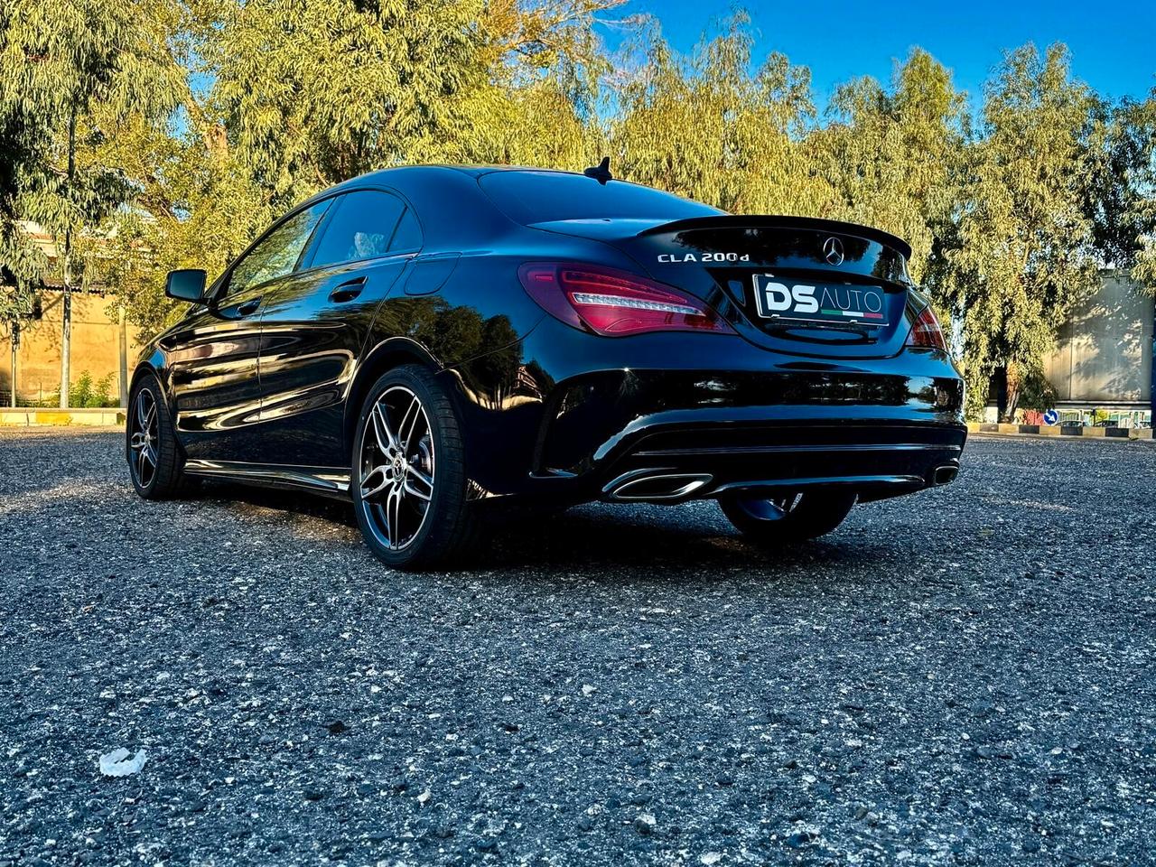 MERCEDES- BENZ CLA 200 D 136 CV AMG PREMIUM PLUS