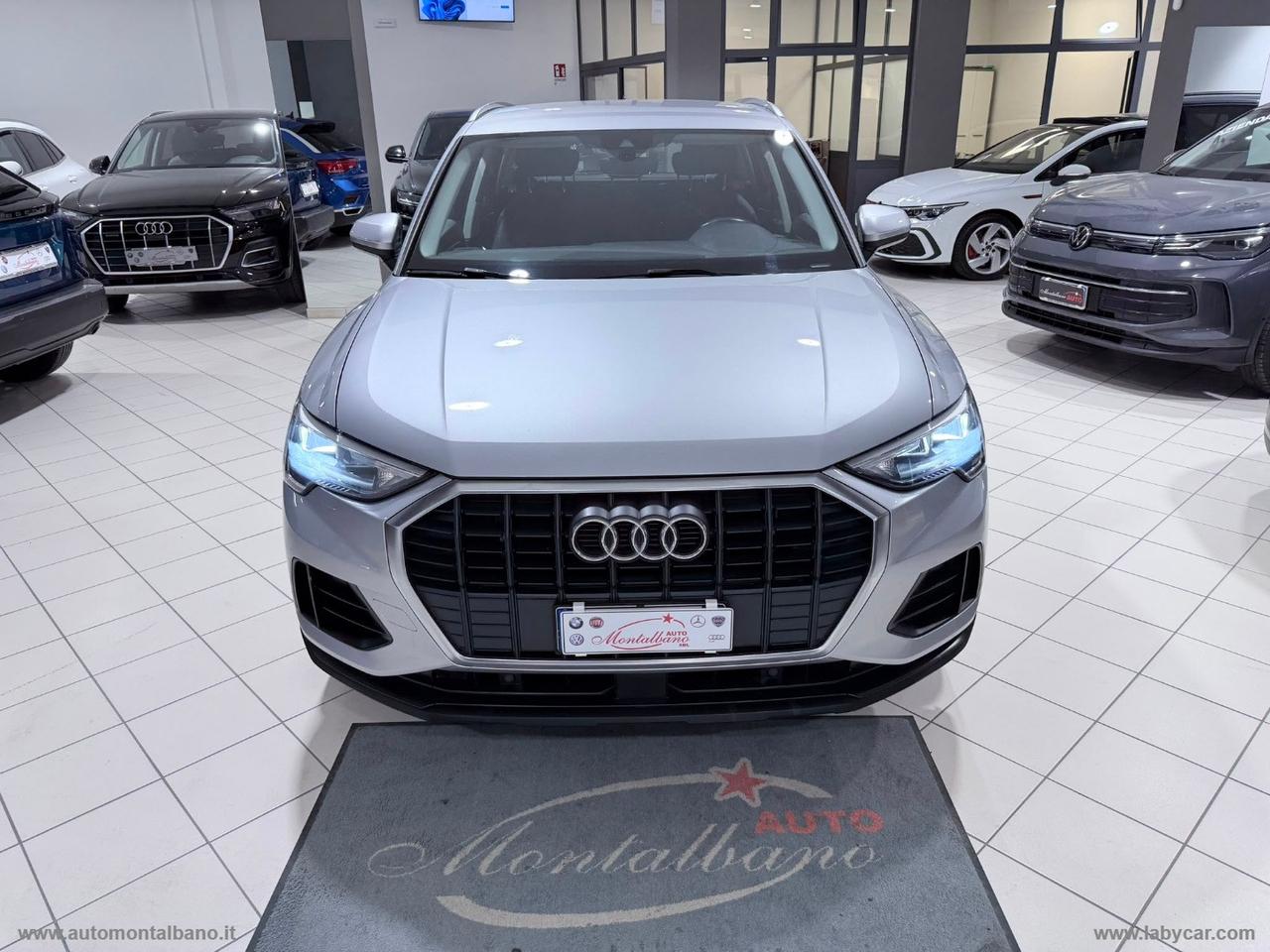 AUDI Q3 35 TDI S tronic Business SPORT