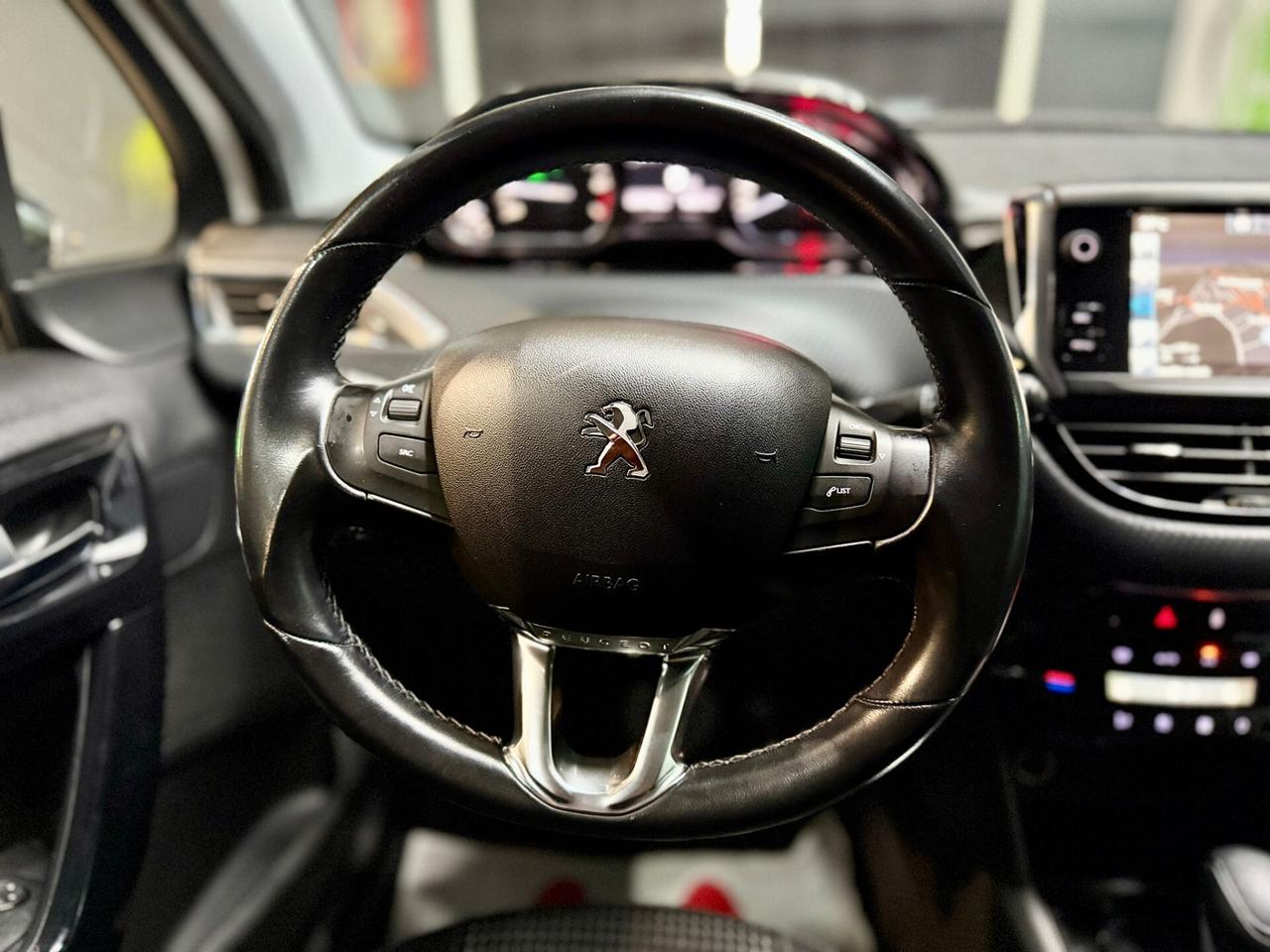 Peugeot 208 PureTech Turbo 110 EAT6 S&S 5 porte Allure