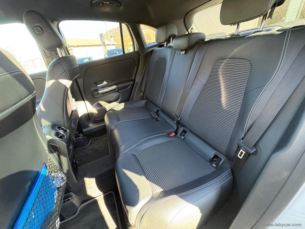 MERCEDES-BENZ GLA 200 d Automatic 4Matic Sport