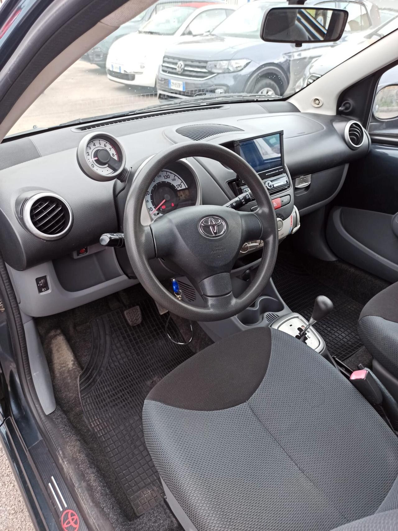 Toyota Aygo 1.0 12V VVT-i 5 porte Automatica