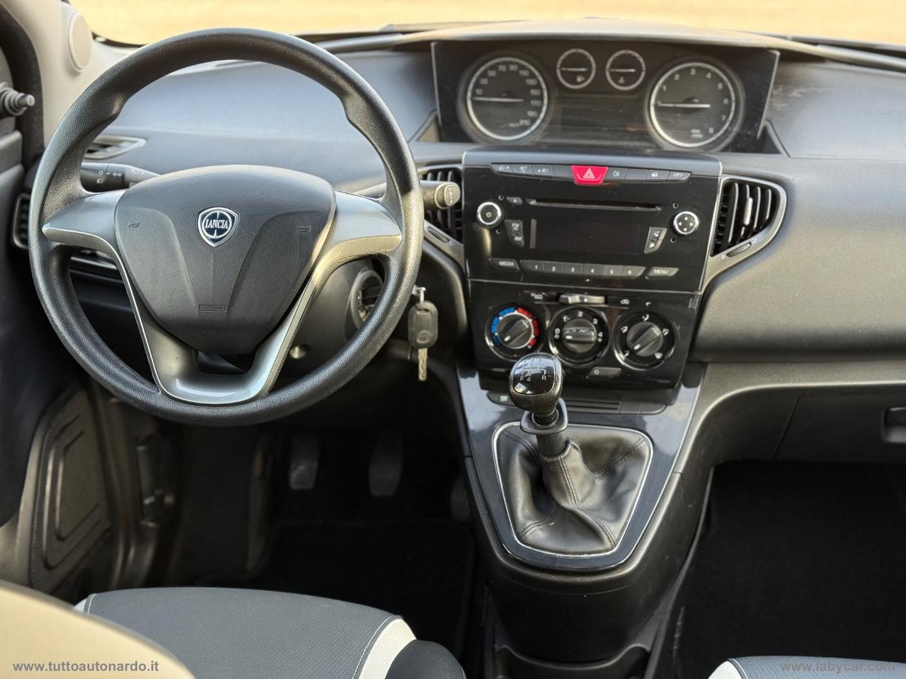 LANCIA Ypsilon 1.2 69 CV 5p. Platinum