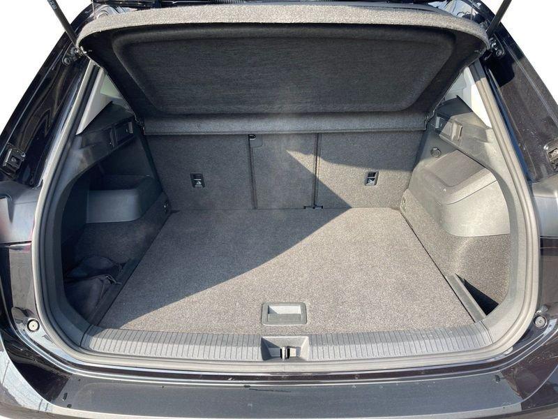 Volkswagen Tiguan 1.5 eTSI 150 CV EVO ACT DSG Life Nuovo Modello Gancio Led 18"