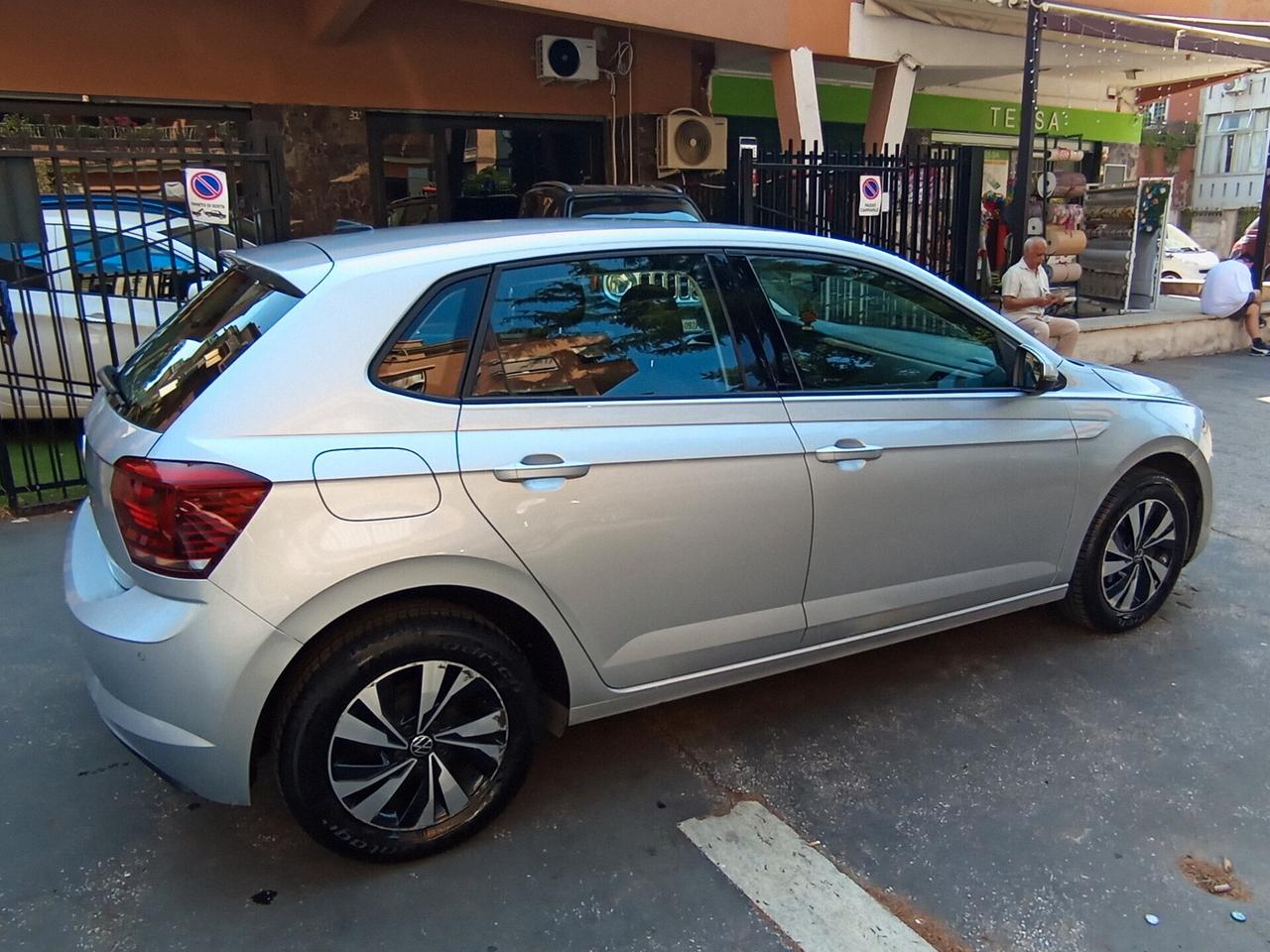 Volkswagen Polo 1.0 Sport offerta del mese