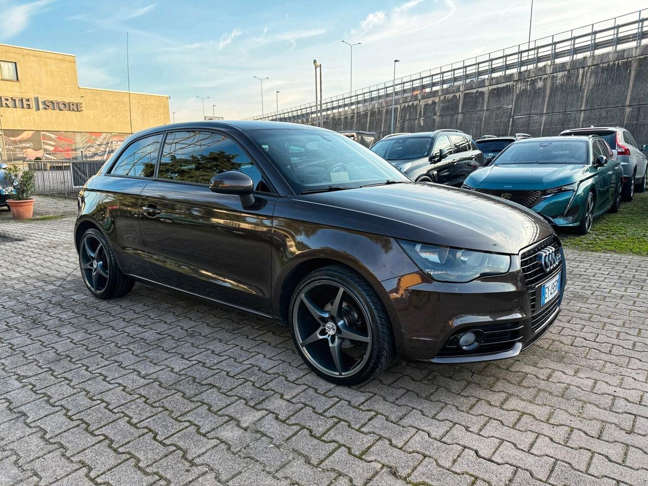 Audi A1 1.2 TFSI S line NAVIGA CRUISE SENSORI PDC